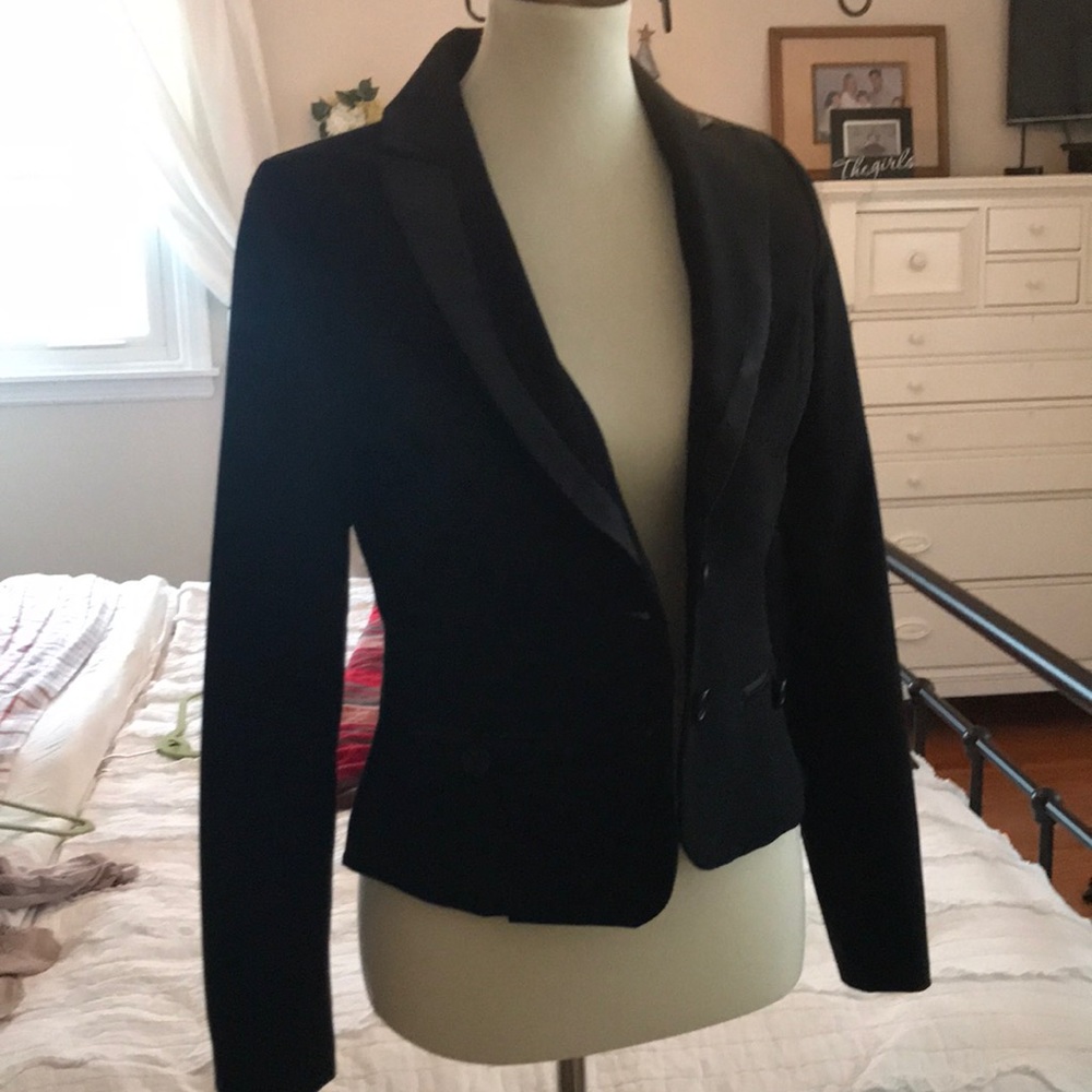 Cropped tuxedo jacket